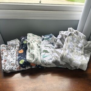 6 pack of Hudson Baby Sleep Sacks